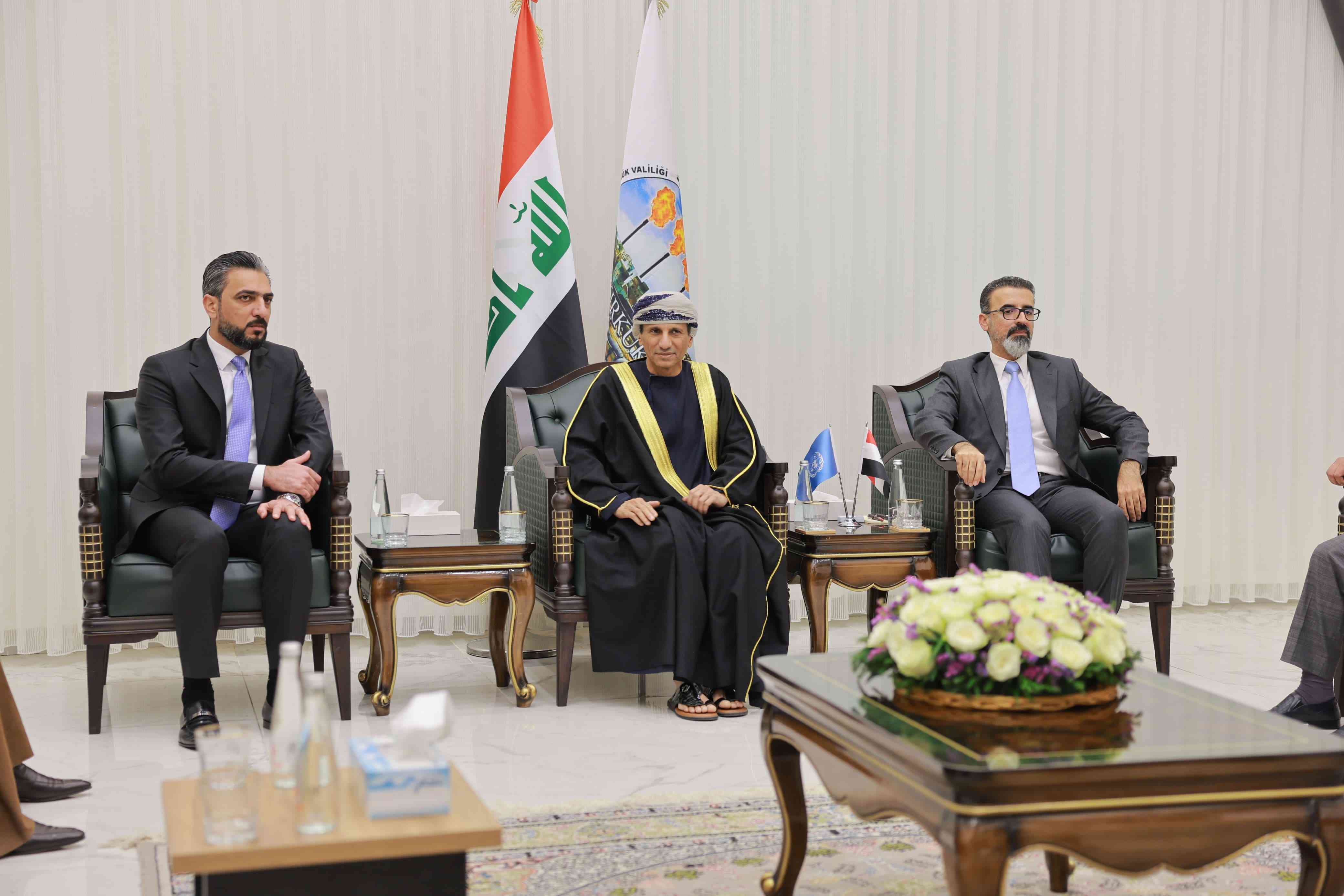 في زيارته الاولى لكركوك ..    محافظ كركوك ريبوار طه   يستقبل الممثلُ الخاص للأمين العام للأمم المتحدة في العراق ورئيسُ بعثة الأمم المتحدة لمساعدة العراق (يونامي) .
