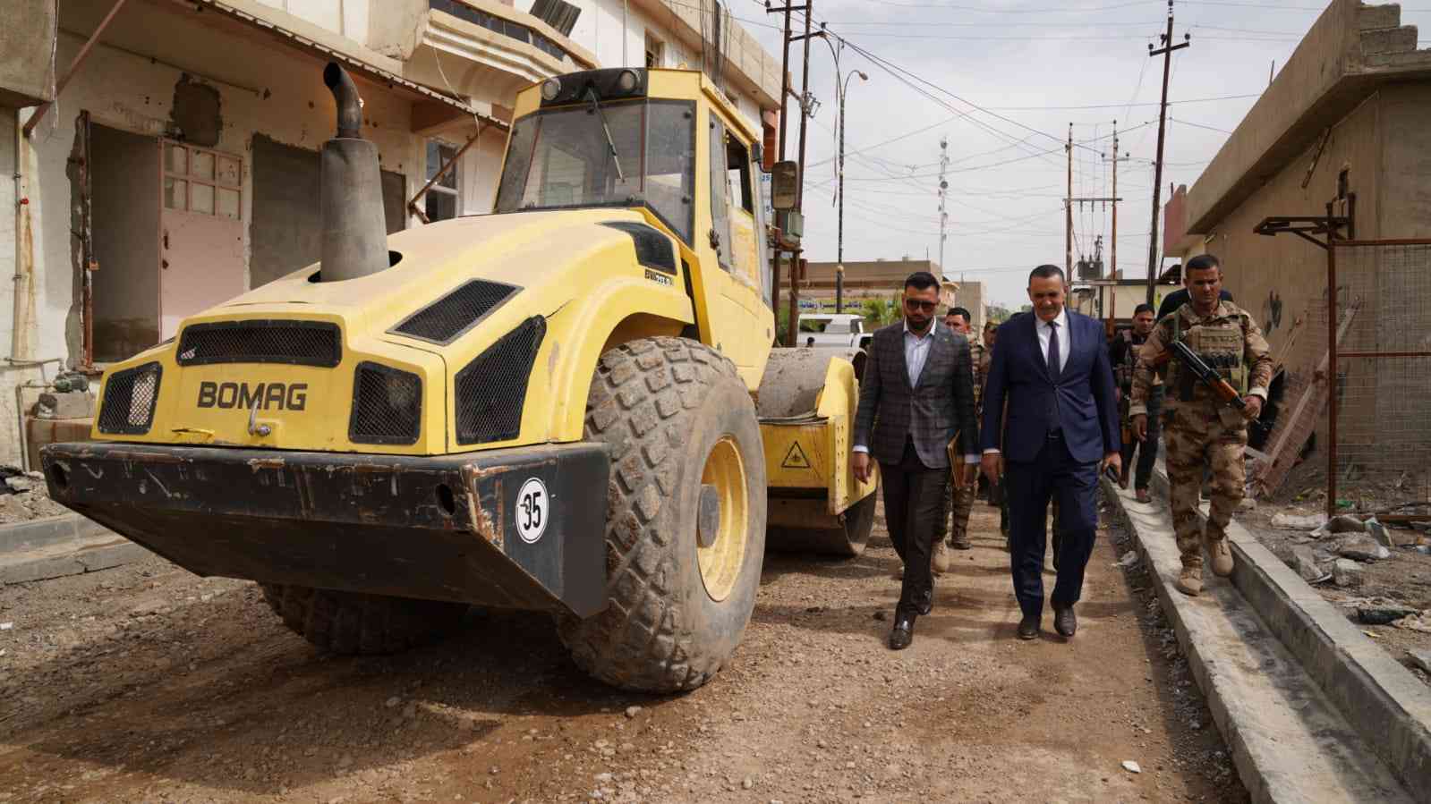 حي السراي .. يلتحق بحملات الاعمار والتأهيل .  الجبوري .. يتابع اعمال التأهيل والتطوير في حي السراي وسط قضاء الحويجة .