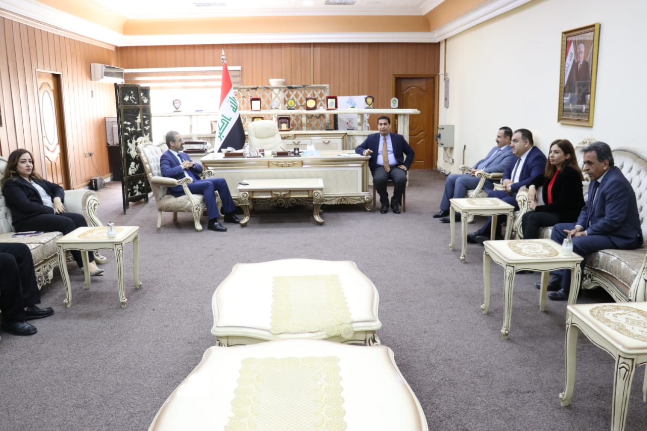    اعضاء مجلس النواب  يؤكدون دعمهم لعمل خلية الأزمة في مواجهة كورونا 