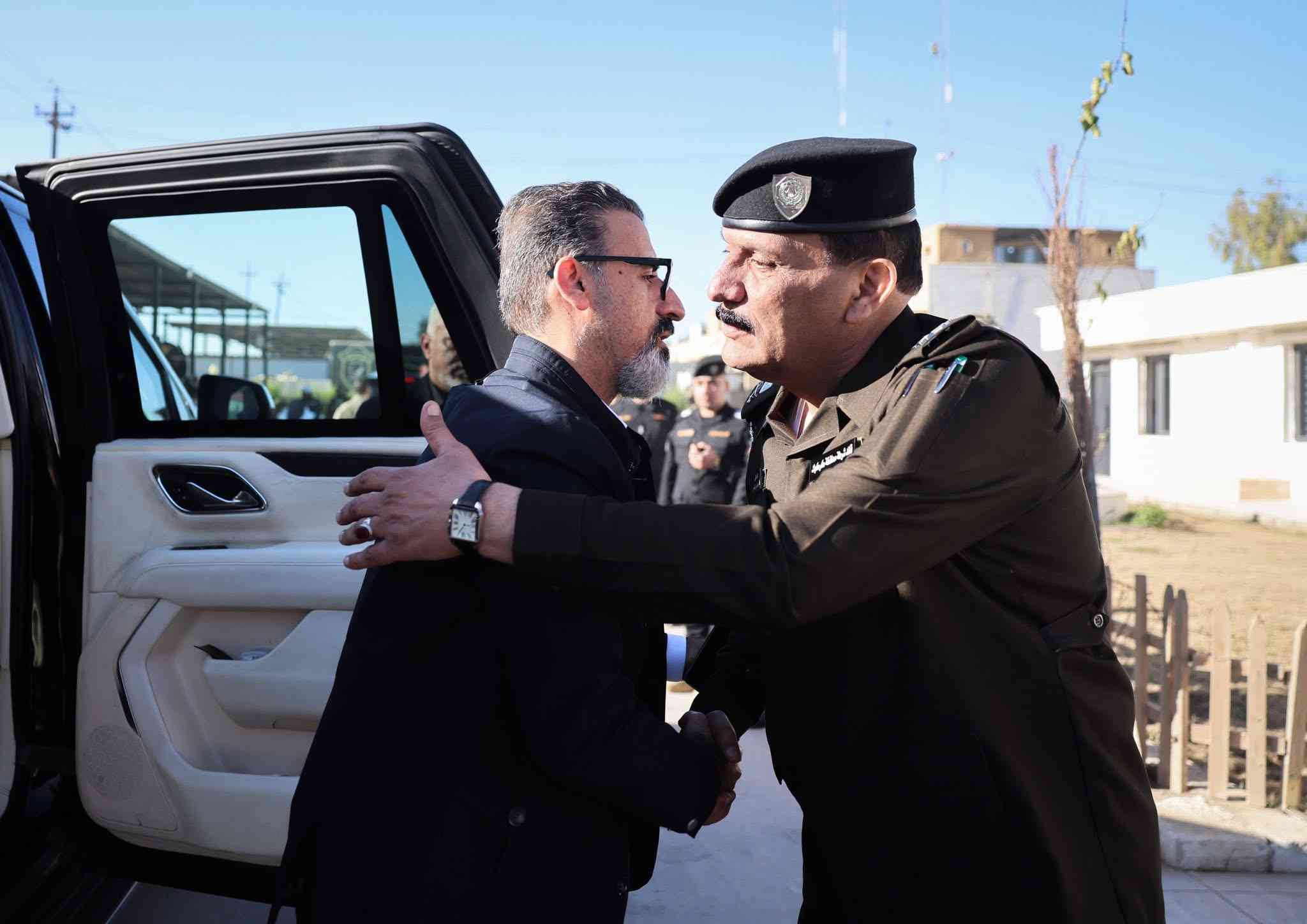 شارك محافظ كركوك السيد ريبوار طه رئيس اللجنة الأمنية العليا في اجتماع عبر الدائرة التلفزيونية برئاسة معالي وزير الداخلية السيد عبد الأمير الشمري وبحضور قيادات الشرطة والدفاع المدني بكركوك.