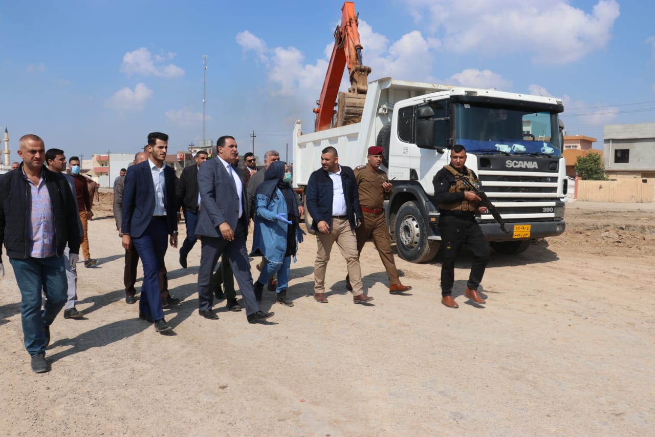 محافظ كركوك  يتابع سير تنفيذ مشروع تطوير شارع ساحة الاحتفالات باتجاه جامعة كركوك 