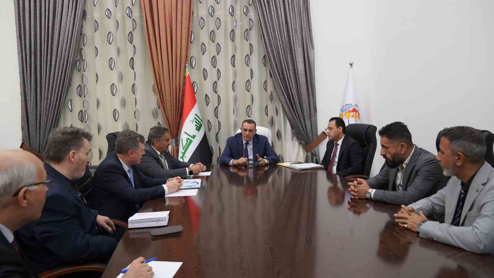 السيد محافظ كركوك راكان سعيد الجبوري ،يلتقي ممثلي شركة هينكل الالمانية لانتاج الطاقة الكهربائية ،