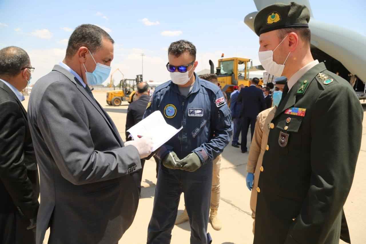 هبوط اول طائرة شحن تركية  كبيرة بمطار كركوك المدني  وصول شحنة مساعدات  من الجمهورية التركية الى كركوك 