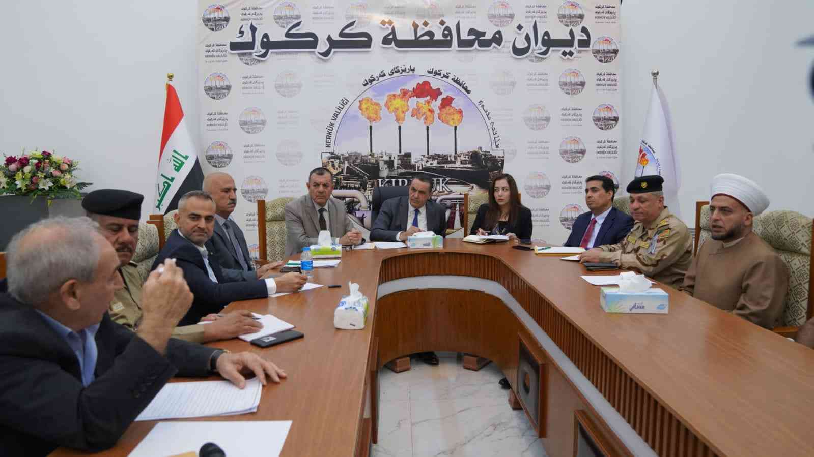 استجابة لصوت المواطن وبهدف وضع الحلول والأستجابه لمطلبه  .  محافظ كركوك .. والسادة اعضاء مجلس النواب ديلان غفور وصباح حبيب ،يتدارسون وضع حلول لاصحاب محال الحرفيين  .