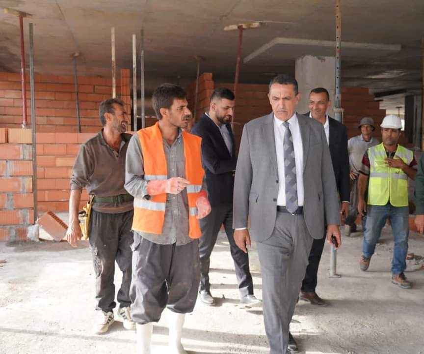 الجبوري  يتابع على الارض مشروع تنفيذ مركز جراحة القلب في كركوك .