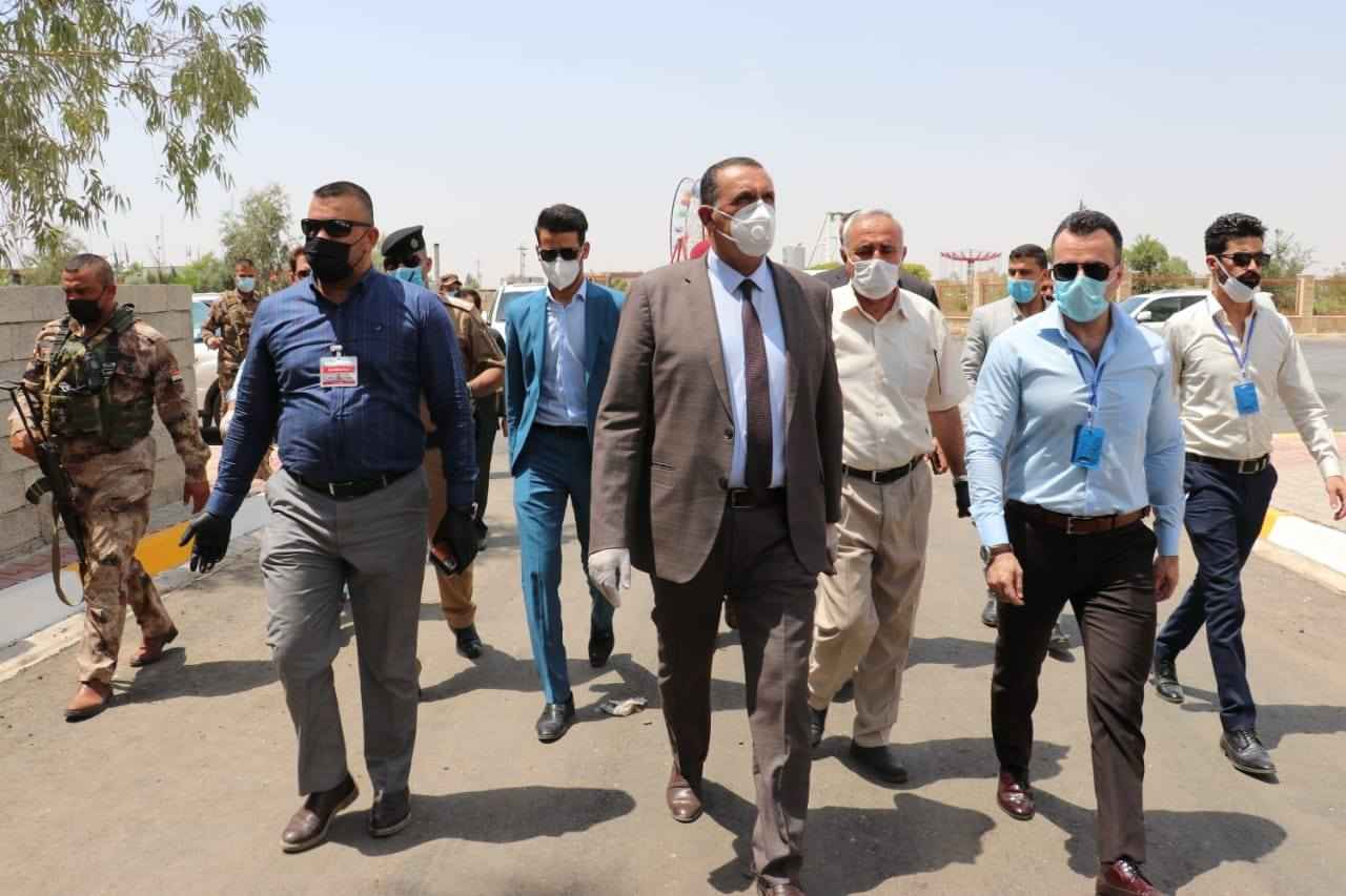 محافظ كركوك  يتفقد تنفيذ المشاريع الخدمية في قضاء داقوق ..ويؤكد ان عملنا هو خدمة مواطني محافظتنا .