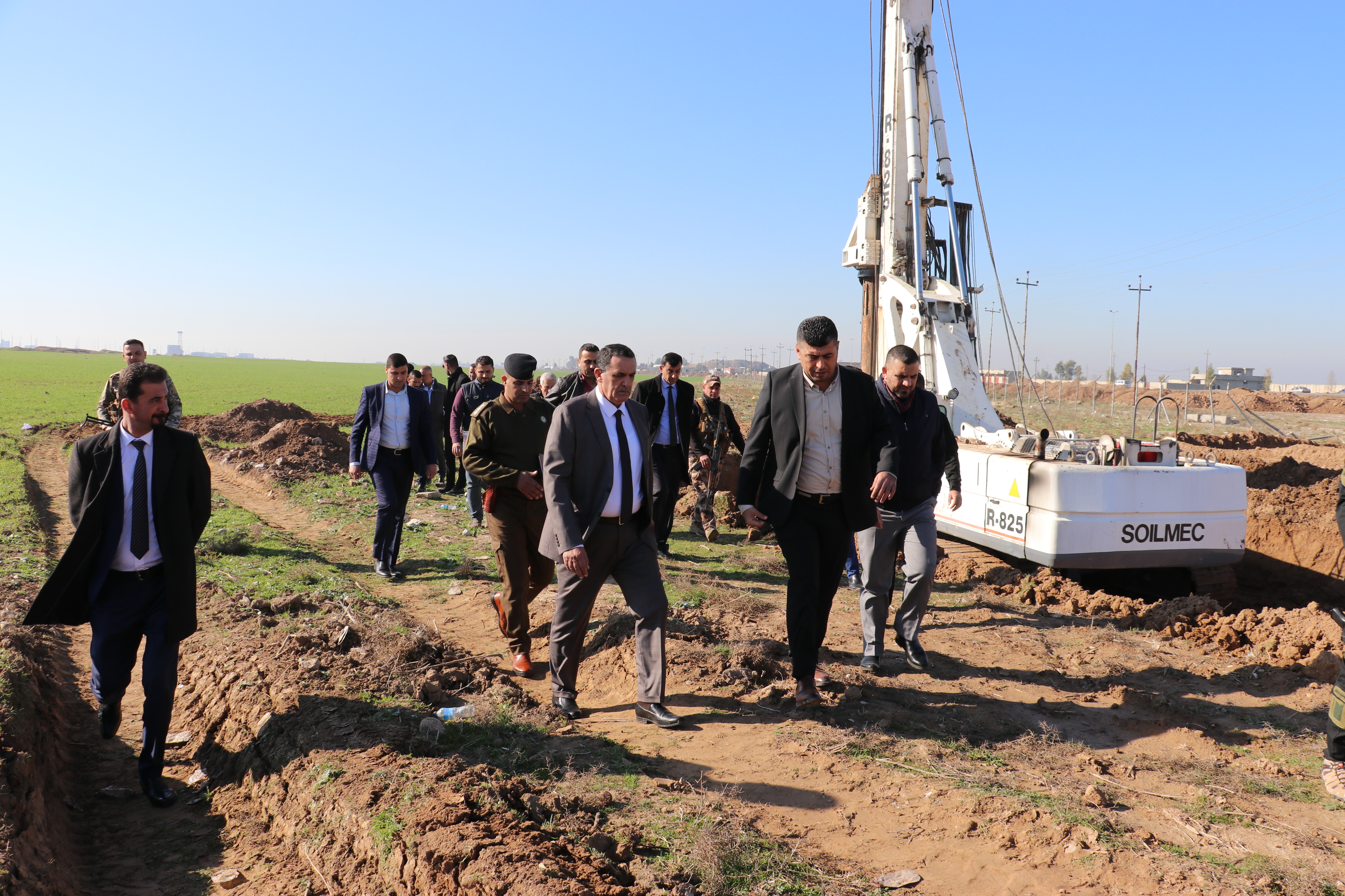         الجبوري  يتفقد سير أعمال تنفيذ مشروع تطوير شارع مطار كركوك 