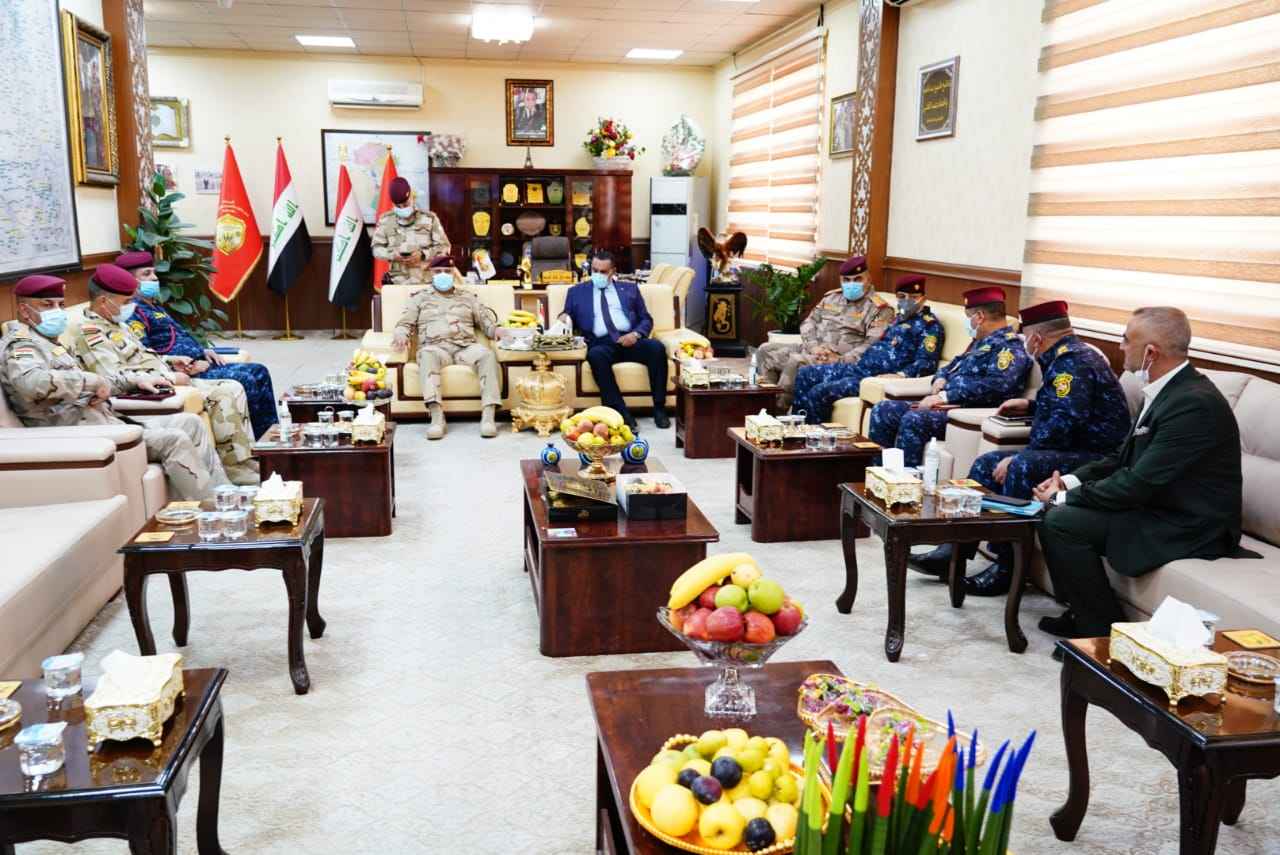      نائب قائد العمليات المشتركة يزور كركوك ويلتقي ادارتها وقياداتها الأمنية  الجبوري   ادارة كركوك وقيادة المقر المتقدم فريق واحد لتعزيز الاستقرار وخدمة جميع مواطني كركوك 
