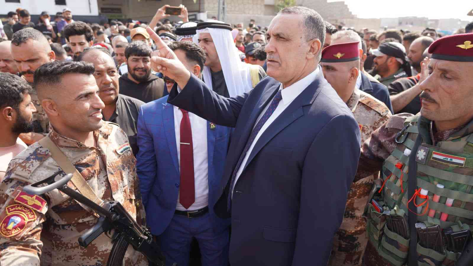 السيد محافظ كركوك راكان سعيد الجبوري ،  يزور حي العروبة في مدينة كركوك ،ويلتقي عدد من اهلها الكرام .