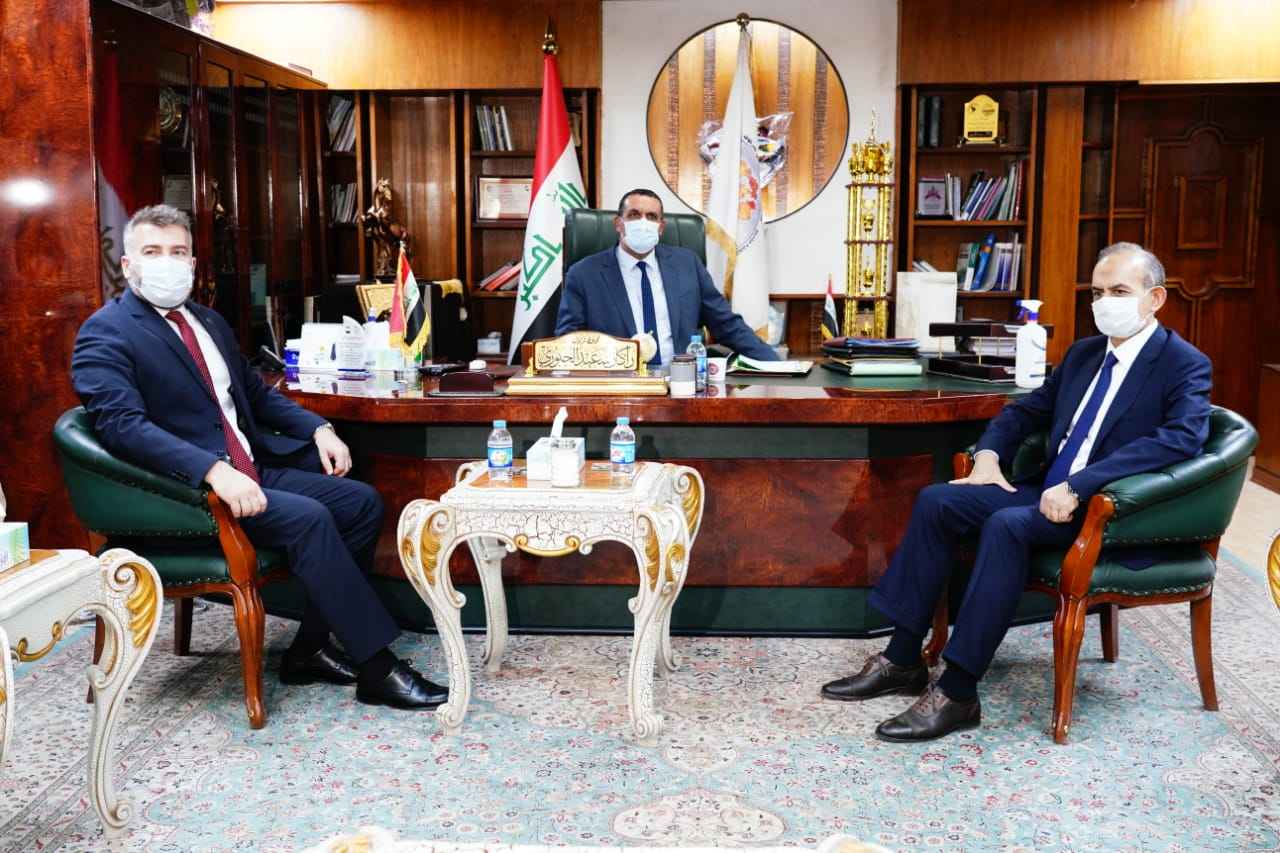      خلال استقباله وفد رفيع من مؤسسة وقف المعارف التركي  هدفنا تطوير الواقع التربوي والتعليمي ,, وخدمة طلبتنا الاعزاء