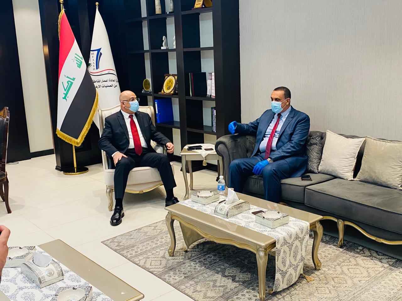 رئيس صندوق اعادة اعمار المناطق المحررة يبحث مع محافظ كركوك جهود الاعمار وانجاز المشاريع المنفذه .