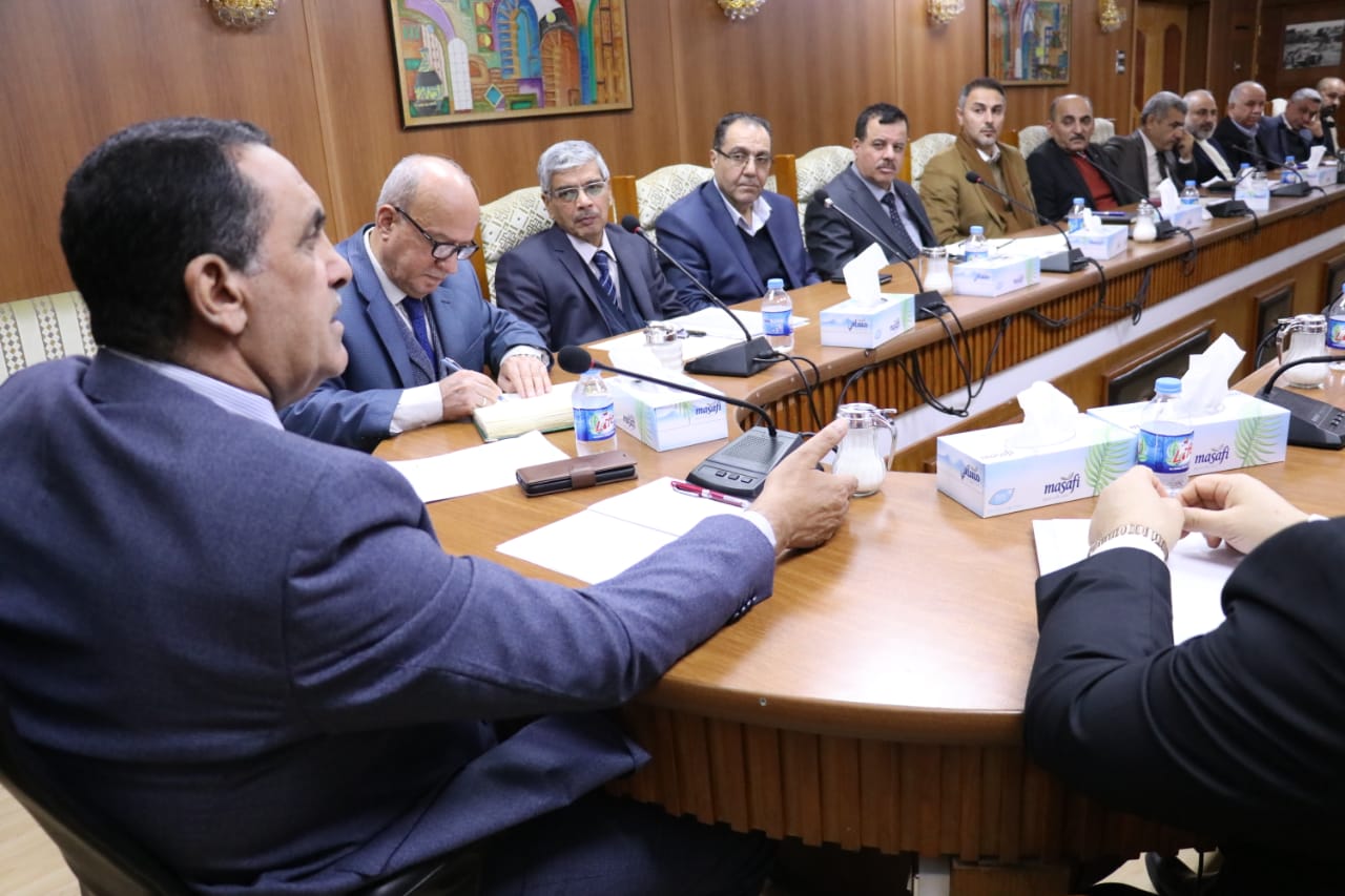  الجبوري .. يوجه الدوائر بمضاعفة جهودها بالأشراف والمتابعة للمشاريع ..