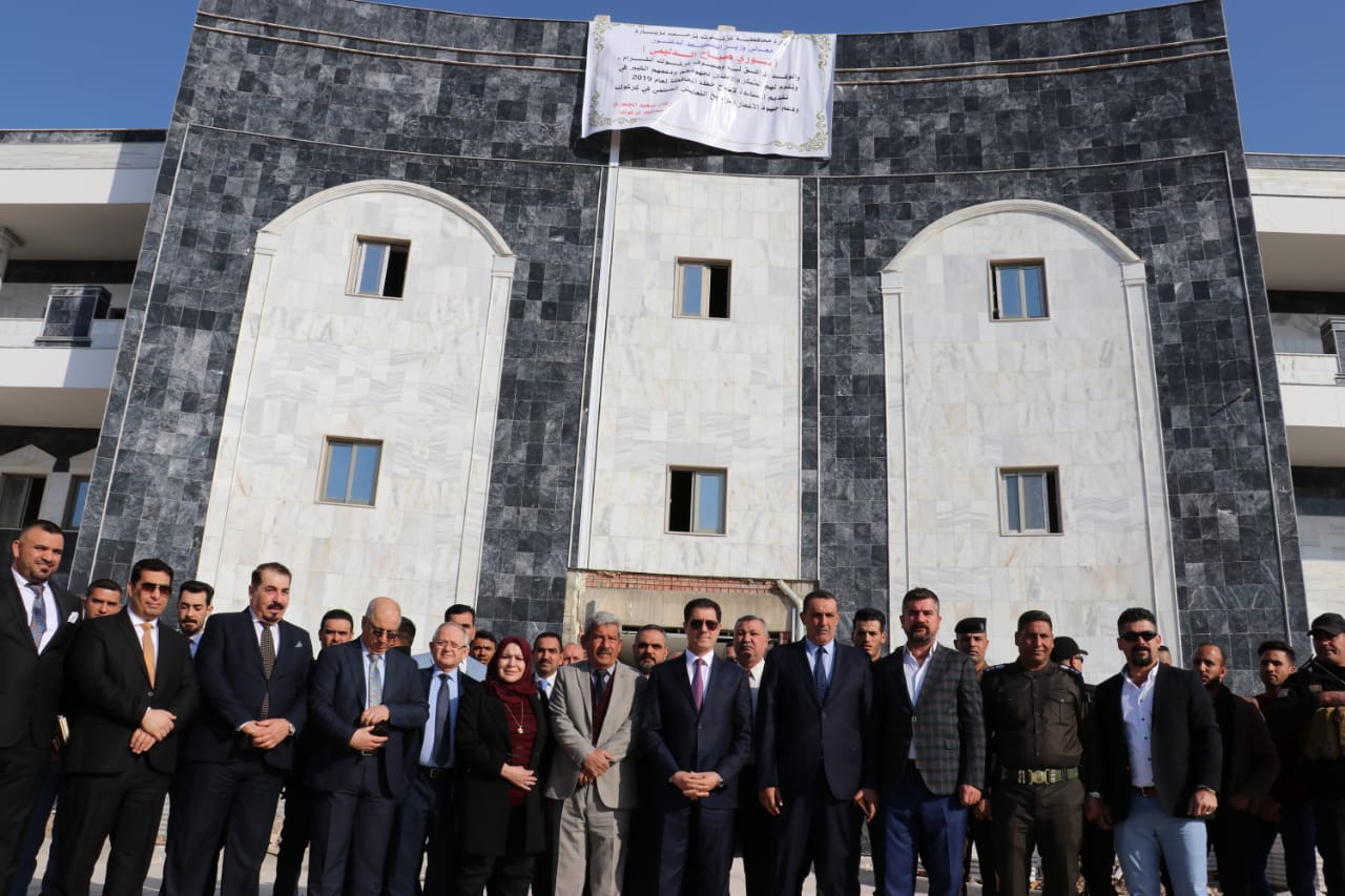   السيد وزير التخطيط يتفقد مشاريع وابنية حكومية يجري تنفيذها في كركوك 