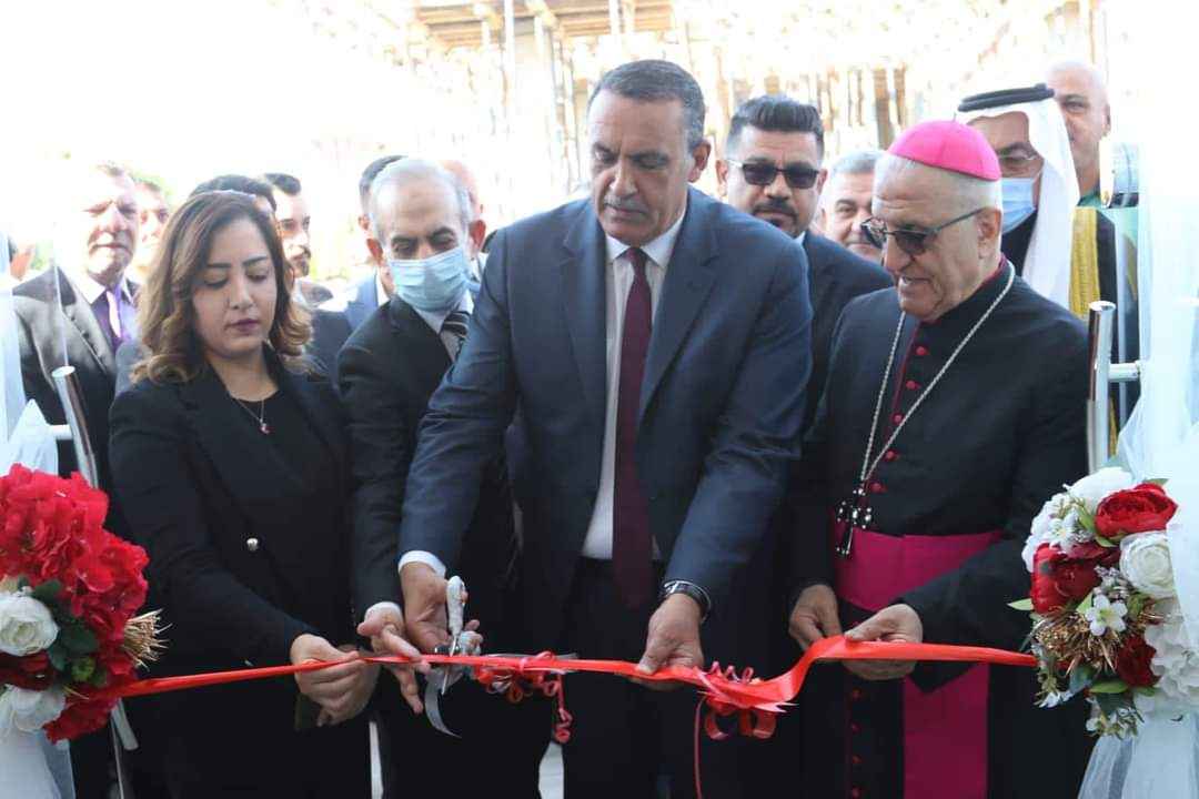 لاول مرة في محافظة كركوك  الجبوري و ممثلي مكونات كركوك و نخبها ..يفتتحون مركز الاطفال الذاتويين (التوحد) و يضعون بيد واحدة حجر اساس لمركز الثلاسيميا .