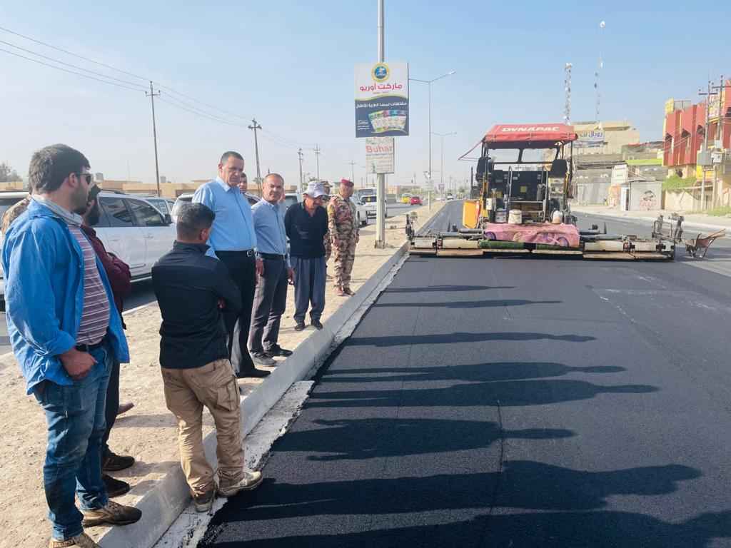 السيد محافظ كركوك راكان سعيد الجبوري ،يتفقد ميدانيا مشروع تطوير الطريق ذو الممرين بحي الواسطي .