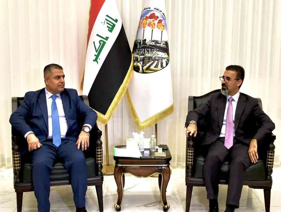 محافظ كركوك ريبوار طه مصطفى   يلتقي عدد من الاساتذة الجامعيين