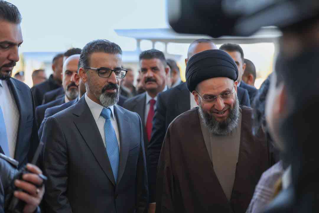 سماحة السيد الحكيم يزور مبنى محافظة  كركوك .