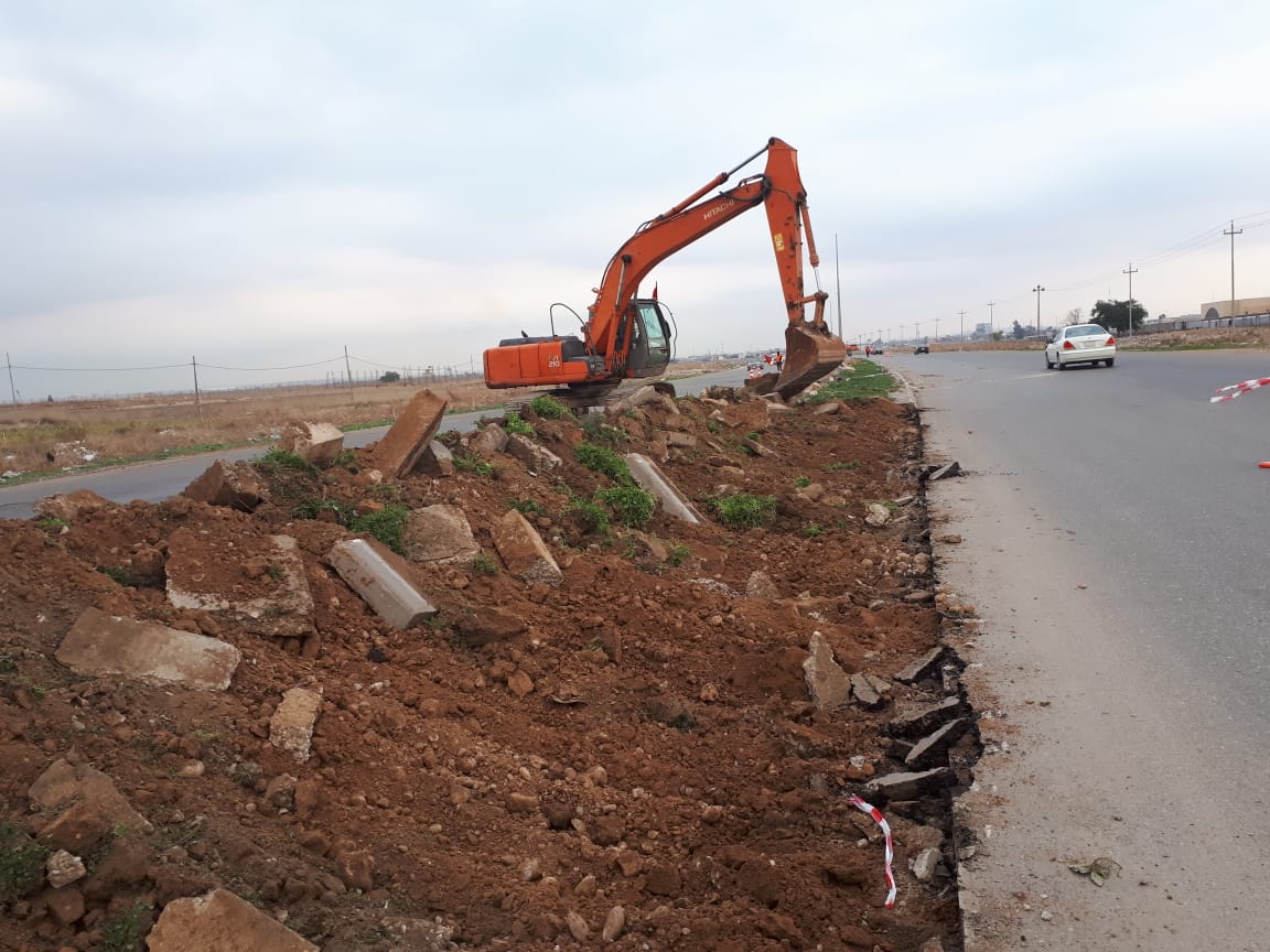المباشرة بتأهيل شارع المطار في كركوك 
