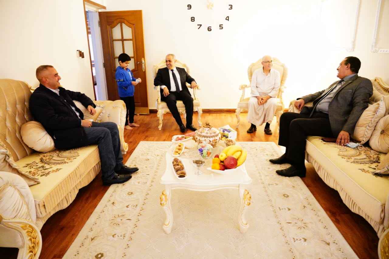        السيد محافظ كركوك  يزور منزل السيد عمار صباح 