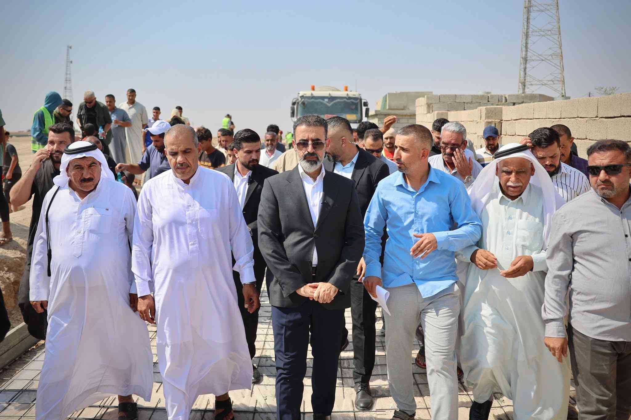 في آخر قرى كركوك مع صلاح الدين   ريبوار طه .. يتابع أعمال الصب في قرية ذربان.