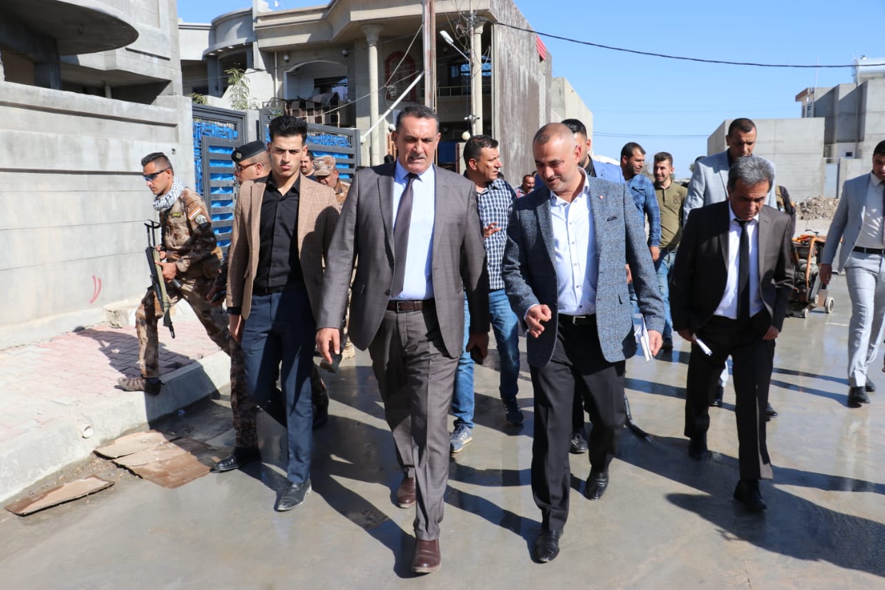    محافظ كركوك  يتفقد سير تنفيذ المشاريع في حي عدن وبارود خانة 