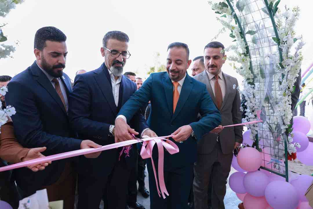 افتتح السيد محافظ كركوك ريبوار طه مصطفى   والنائب الفني الاستاذ ابراهيم تميم   مدرسة جوهرة المعرفة الابتدائية ذات المعايير الدولية.