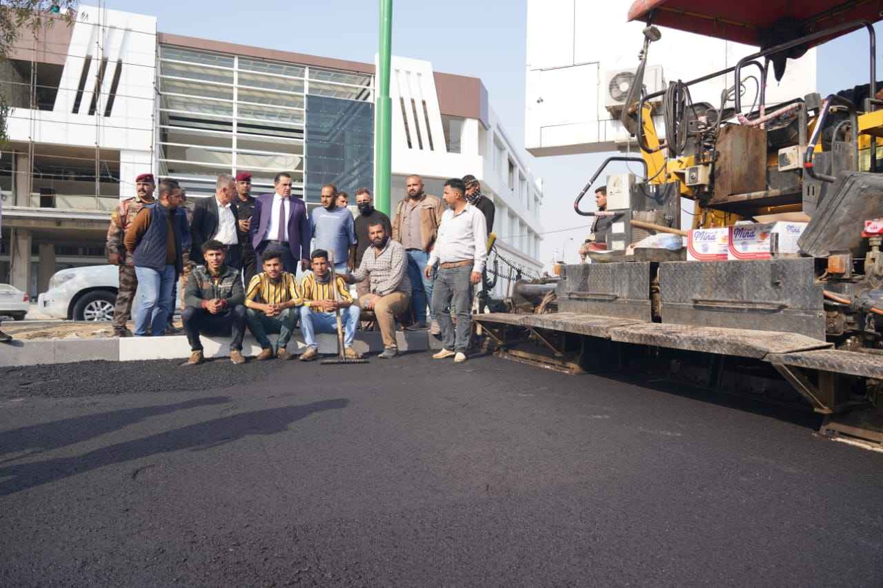 الجبوري  يتابع ميدانيا اعمال التأهيل والتطوير بشارع طريق بغداد وسط مدينة كركوك .