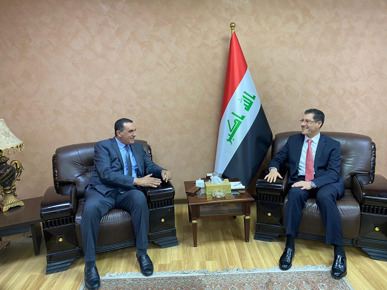   وزير التخطيط  يبحث مع محافظ كركوك مشاريع موازنتها الاتحادية وصيانة طريق بغداد كركوك