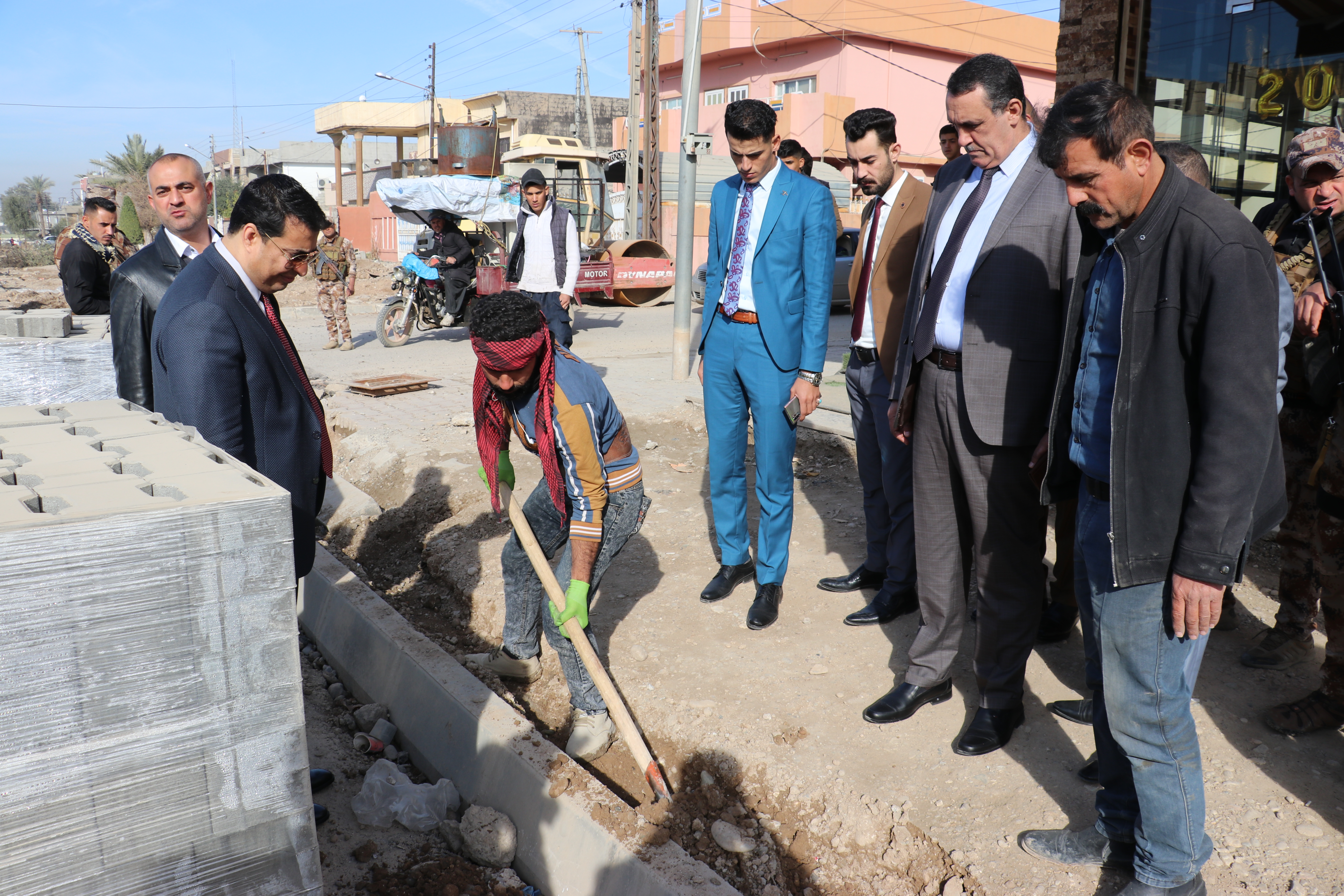     محافظ كركوك  يتابع سير تنفيذ مشاريع تأهيل القاطع السادس وطريق رأس دوميز 