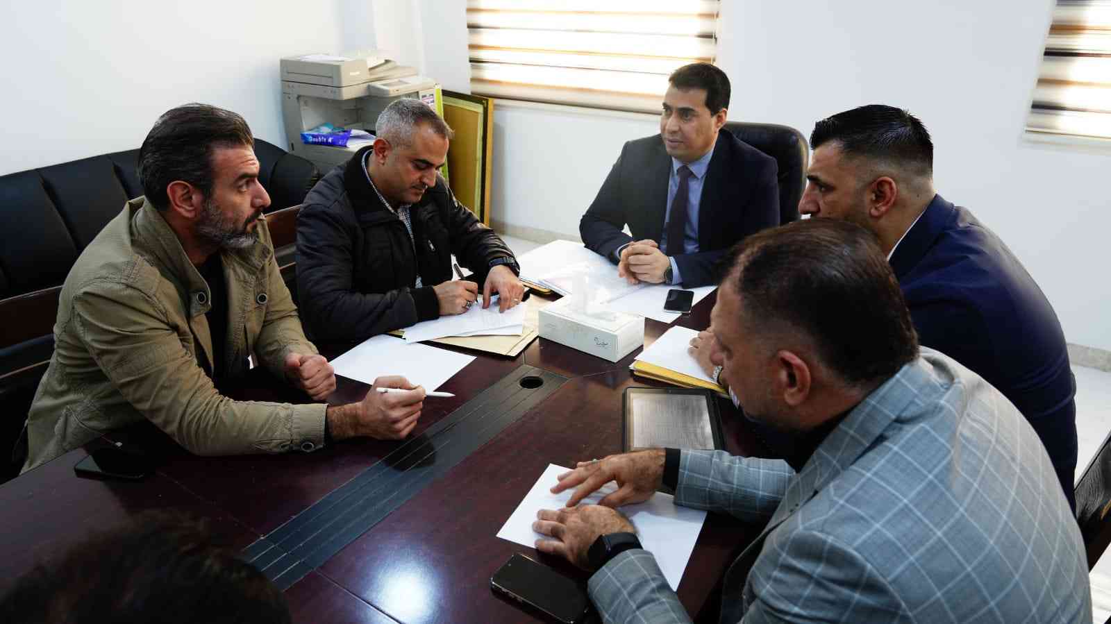 السيد المعاون الفني .. يبحث مع مسؤولي الكهرباء والبلدية والتخطيط ،جهود دعم مشروع انارة مدينة كركوك .
