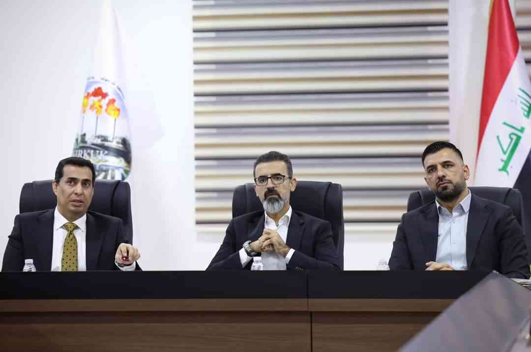 لأجل النهوض وبحث خارطة المشاريع المستقبلية وتطوير كركوك .