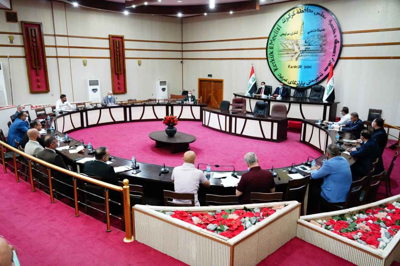   السيد محافظ كركوك يوجه الدوائر كافه للعمل بسرعة في اكمال المشاريع رغم التحديات المالية . ادارة كركوك .. لن تتهاون في محاسبة المقصرين في تنفيذ المشاريع..