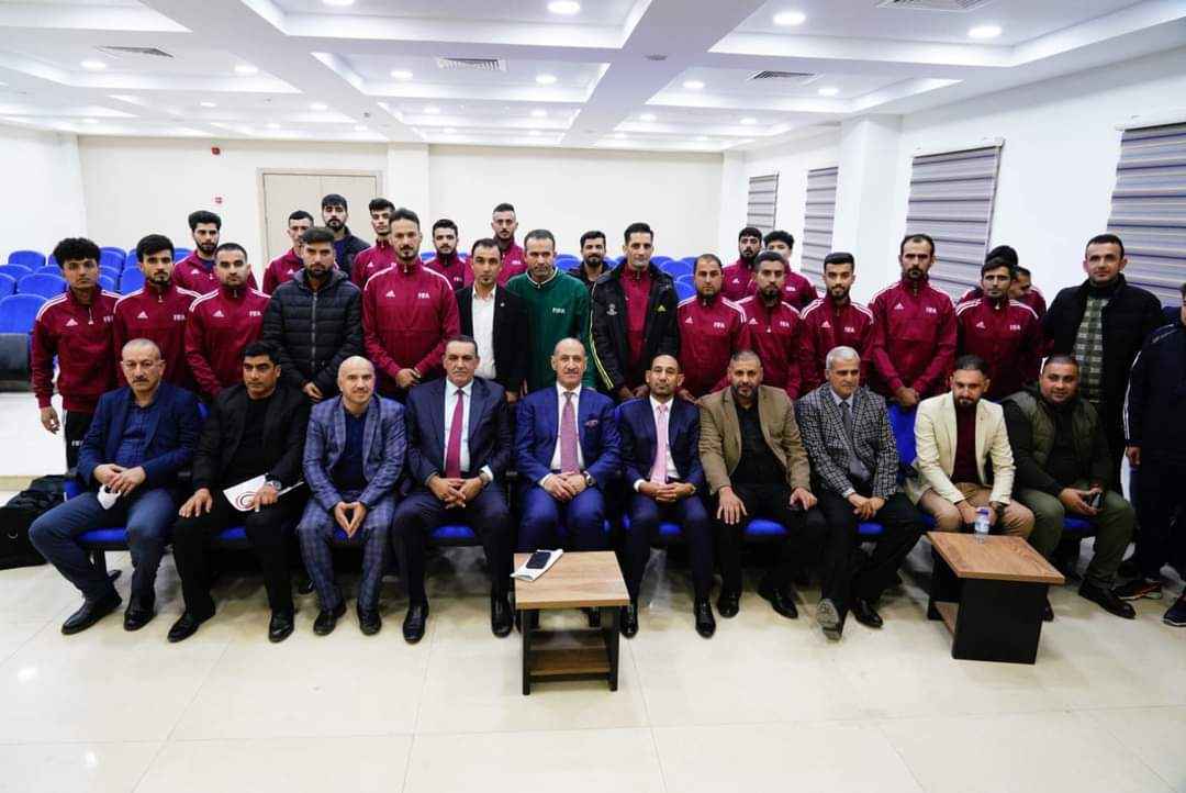 صور  معالي وزير الشباب والرياضة والسيد محافظ كركوك ،خلال اللقاء بالحكام والاندية الرياضية في كركوك .