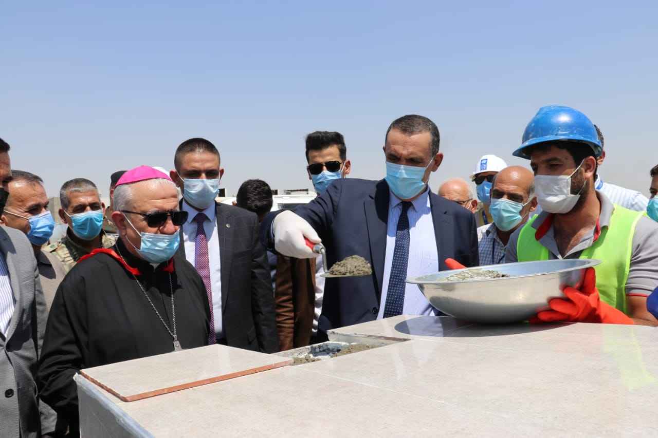     محافظ كركوك  يضع حجر اساس لمركز العزل الوبائي لمواجهة فيروس كورونا جنوب كركوك 