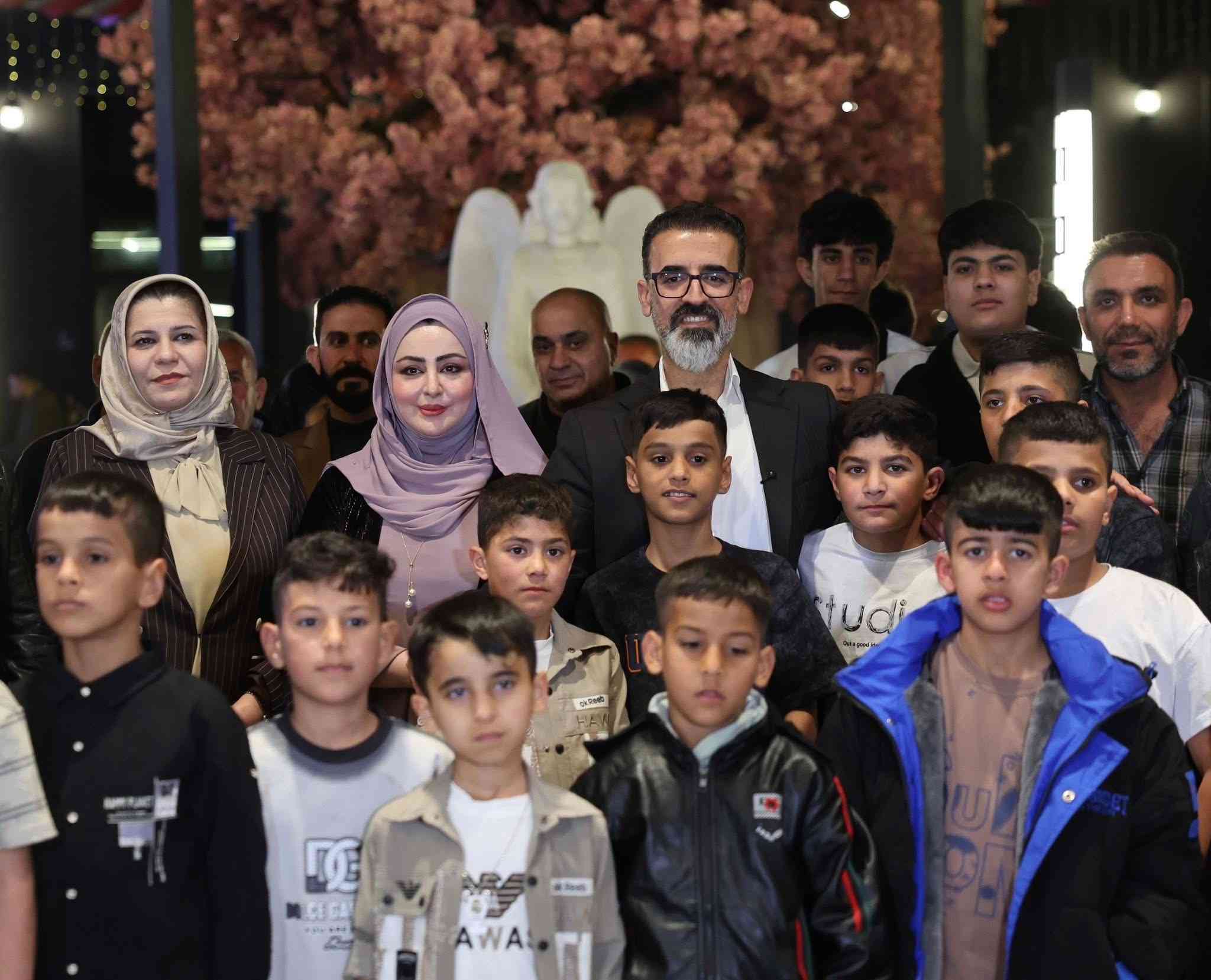 أقام السيد محافظ كركوك ريبوار طه   مع السيد مسؤول تنظيمات الاتحاد الوطني الكوردستاني في كركوك وصلاح الدين اسو مامند ،مأدبة افطار للكرام من دار الدولة لحقوق البراعم /الايتام ،ودار كبار السن في كركوك