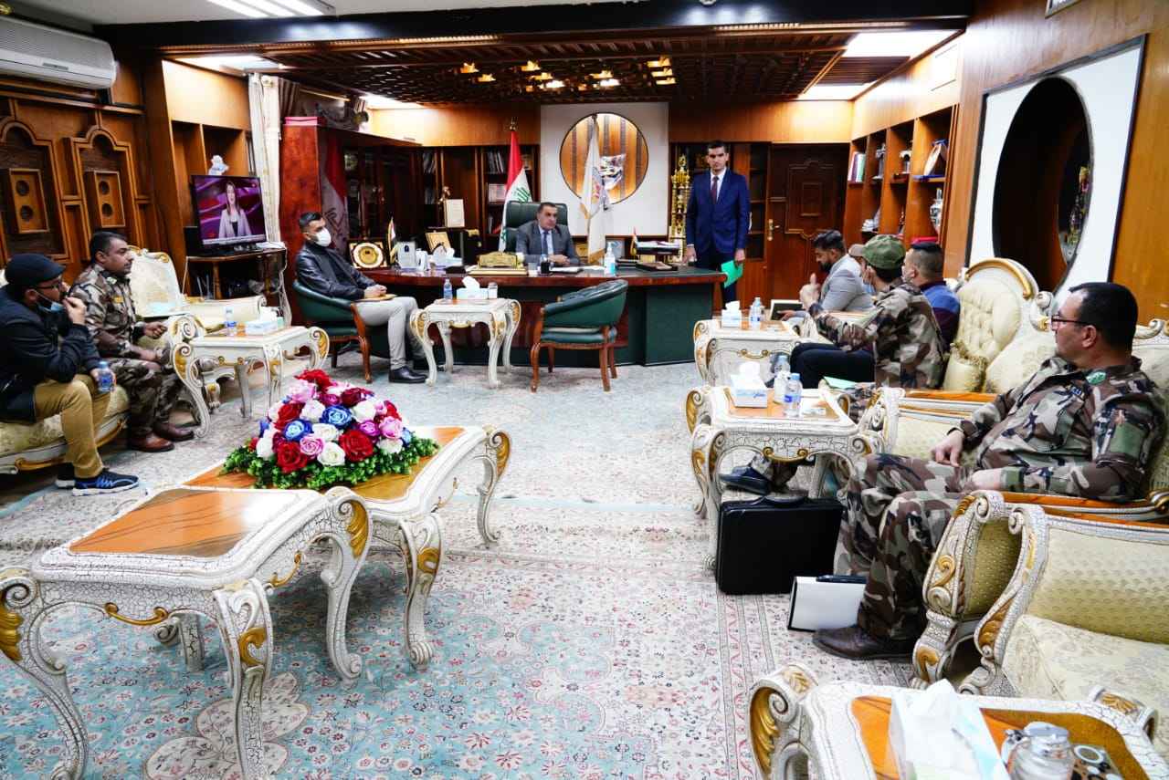         السيد محافظ كركوك  يوجه بمنح قطع اراضي سكنية لجرحى القوات الأمنية ,, ويؤكد اهمية تلبيه احتياجاتهم ودعم مطالبهم المشروعه .