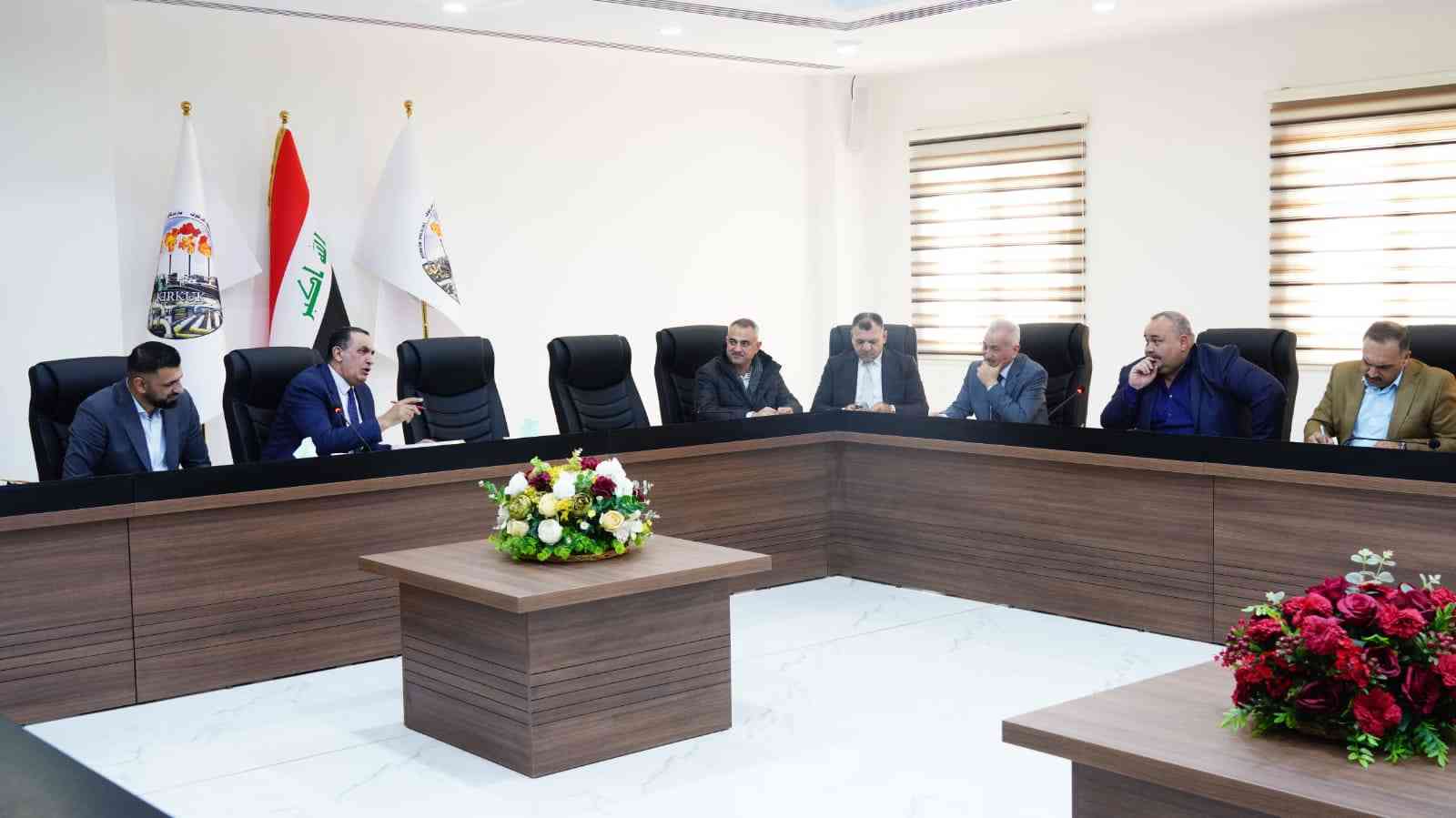 الجبوري .. يترأس اجتماعاً فنياً موسعاً لمعالجة التعارضات في تنفيذ مشاريع قطاع الكهرباء .