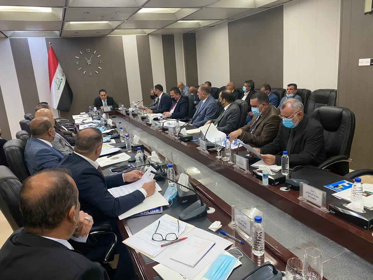 بهدف دعم جهود الحكومة في خدمة مواطنيها . اجتماع موسع لبحث المشاكل والتحديات التي تواجه  المحافظات .