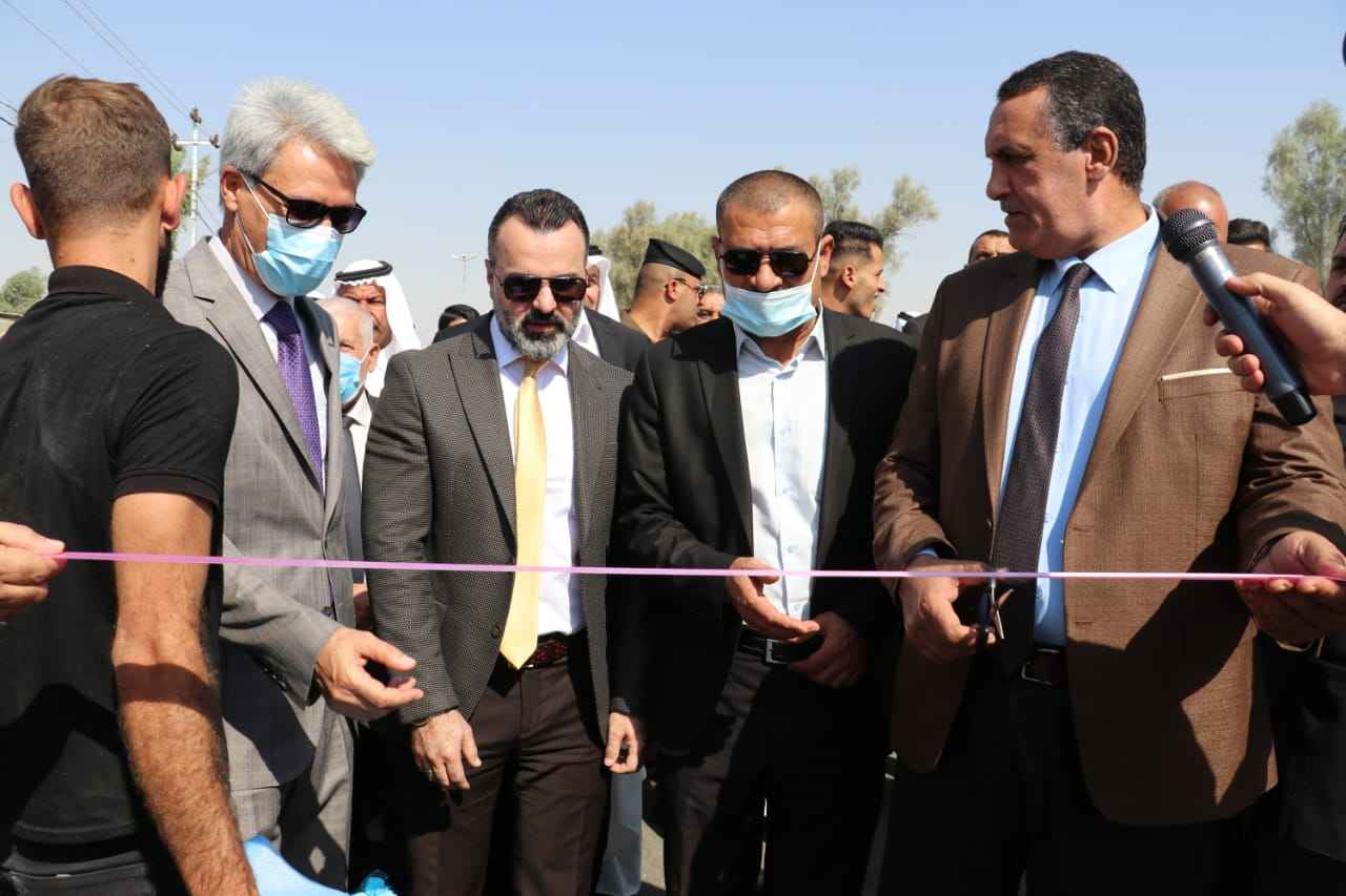    السيد محافظ كركوك  يفتتح مشروع تأهيل وتطوير مدخل ناحية تازه / بشير 
