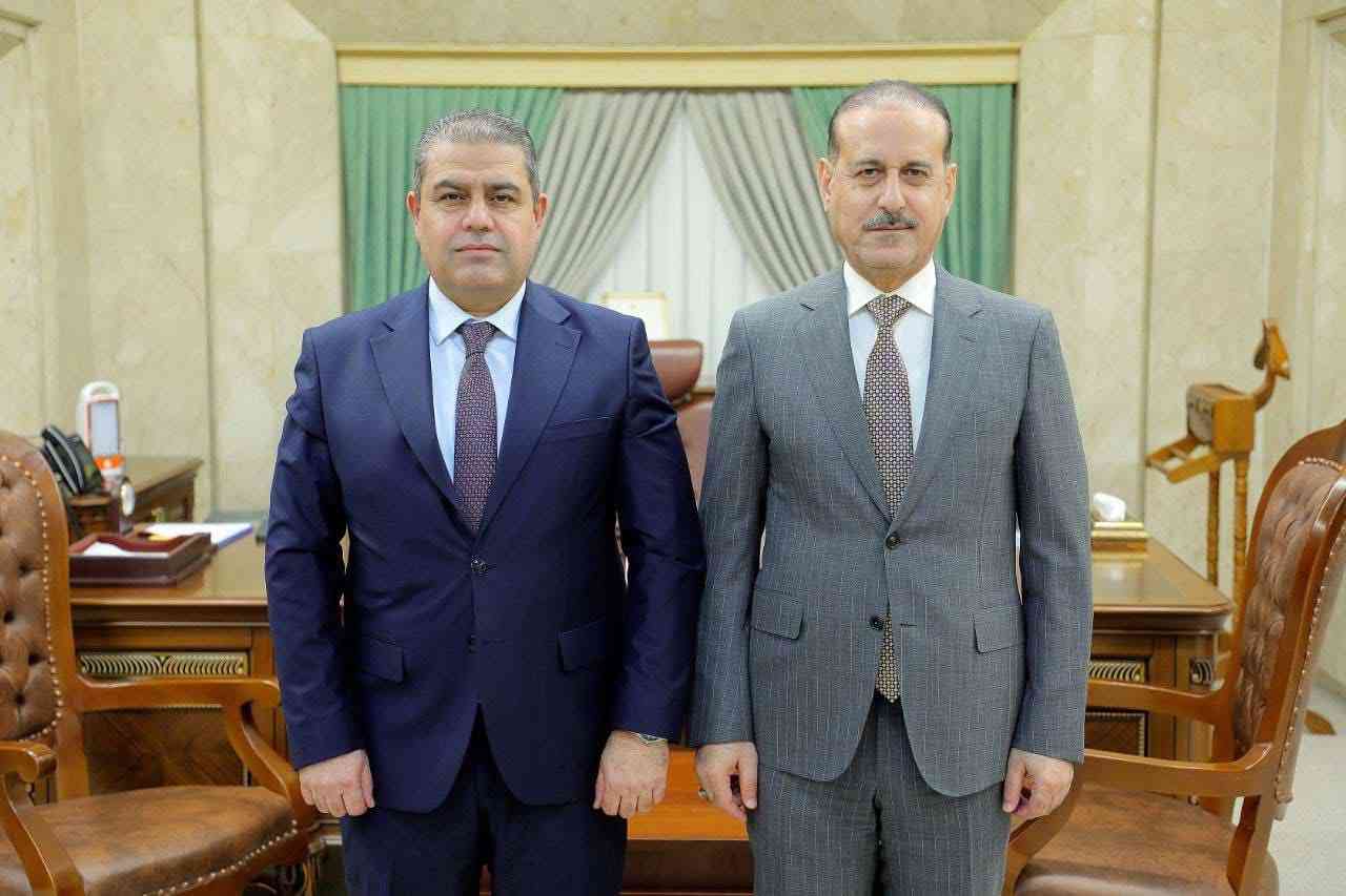 النائب الأول لمحافظ كركوك يزور رئيس الهيئة العليا للتنسيق بين المحافظات في بغداد .