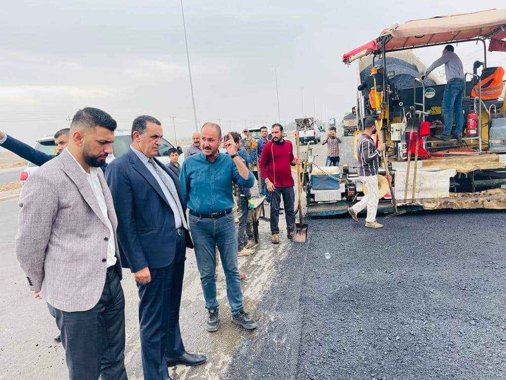الجبوري  يطلع ميدانيا على اعمال تنفيذ مشروع تطوير وتأهيل شارع المطار بمدينة كركوك .