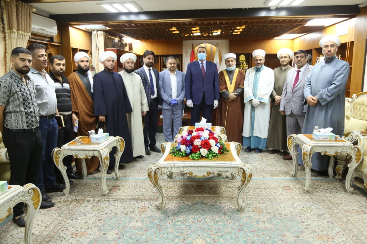  الجبوري  يهنىء مواطني كركوك وأبطال الصحة والكوادر العاملة بحلول شهر رمضان . محافظ كركوك .. يثمن دور علماء ورجال الدين لدعمهم جهود خلية الأزمة وتبنيهم الخطاب المعتدل 