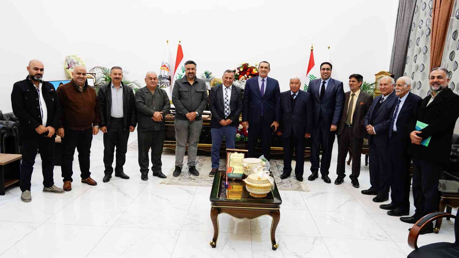 السيد محافظ كركوك  يستقبل رئيس واعضاء الهيئة الادارية لفرع نقابة الصحفيين العراقيين في كركوك وعدد من الصحفيين الرواد والشباب .