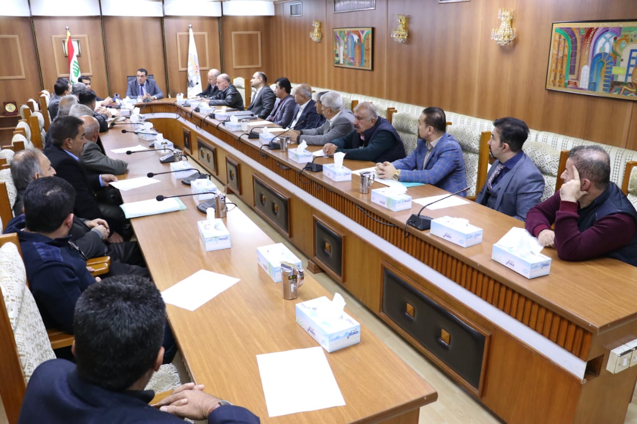   الجبوري  يترأس اجتماع لبحث صرف مستحقات المقاولين للسنوات الماضية وحثهم على سرعة تنفيذ الاعمال ضمن موازنة العام الحالي 