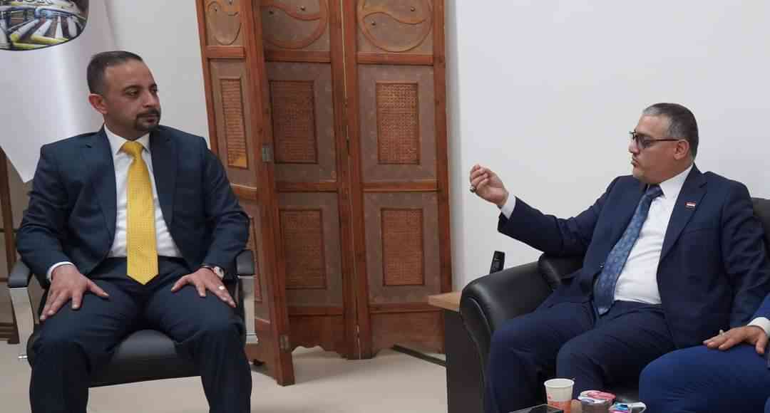 النائب الفني لمحافظ كركوك يستقبل عضو هيئة المستشارين في مجلس الوزراء