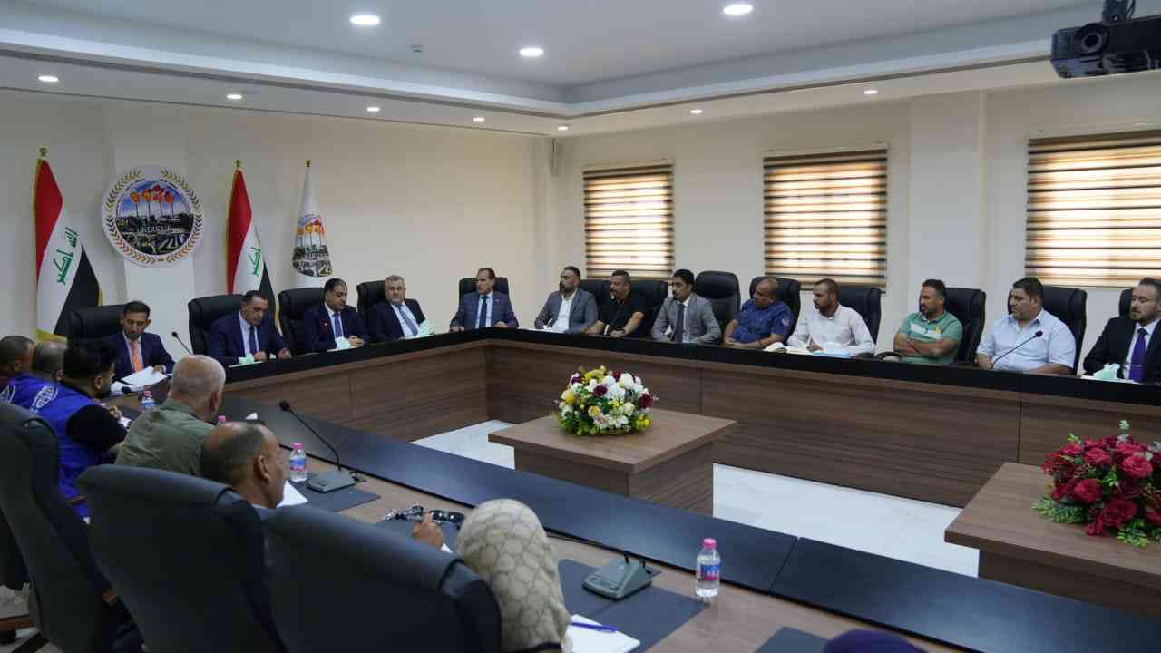 معالي وزير الشباب والرياضة والسيد محافظ كركوك ،يبحثون مع رؤوساء الاندية الرياضية وممثليها ، تطوير عملها ودعمها في فعالياتها