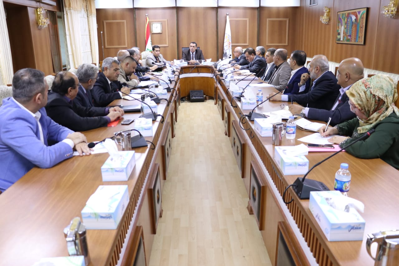       الجبوري  أولويتنا خدمة المواطن ,, وهدفنا التنسيق المشترك ,, ونثمن جهود القوات الأمنية البطلة في دعم عمل الأدارة وحماية المواطن