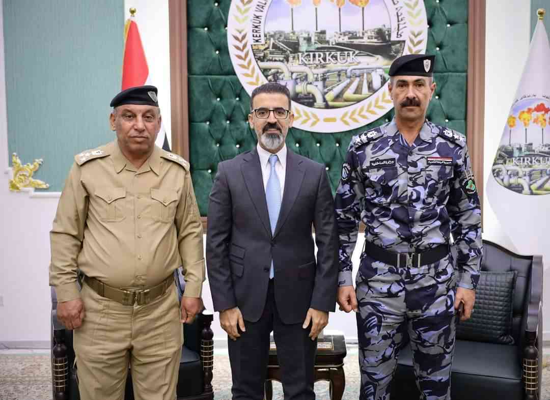  محافظ كركوك ريبوار طه مصطفى   رئيس اللجنة الامنية العليا     يلتقي العميد بدر خلف مدير شرطة الكهرباء