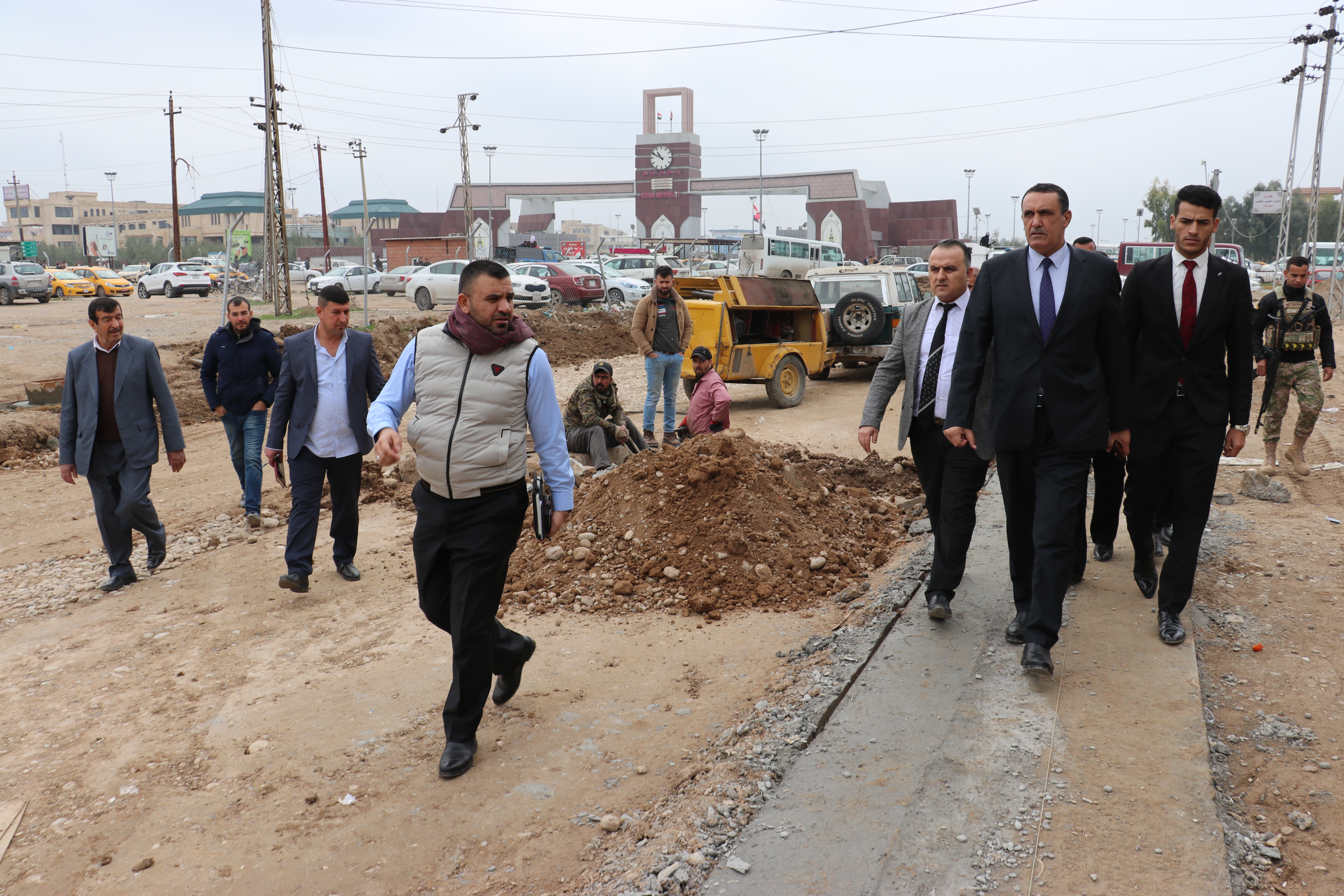 السيد محافظ كركوك  يتابع ميدانيا اعمال تطوير وتأهيل شارع طريق بغداد وشارع عبد الرحمن وعبد الرحمن الغافقي 