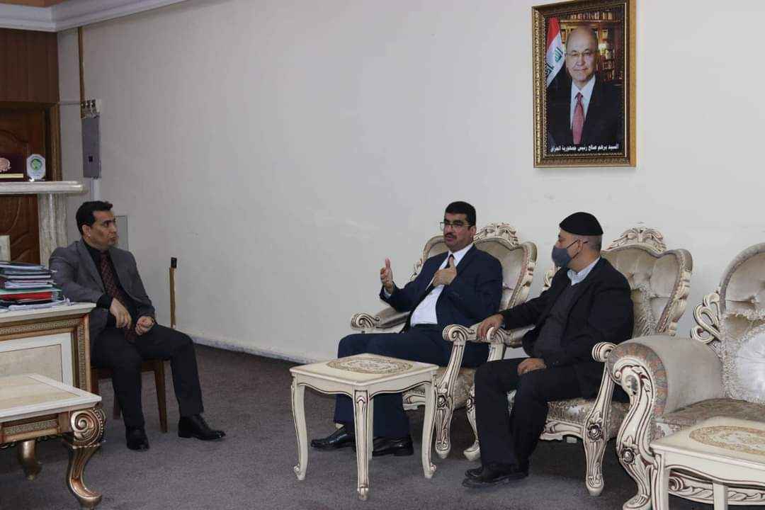 المعاون الفني للسيد محافظ كركوك ،يبحث مع جمعية التحرير للتنمية ،التعاون في مواجهة مظاهر العنف والتطرف الاسري .